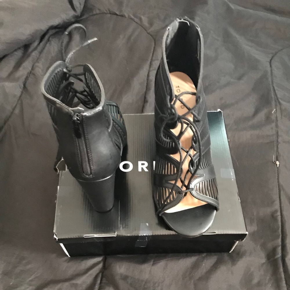Torrid lace up ankle heels - Picture 2 of 2